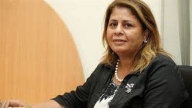 النائبة منى منير