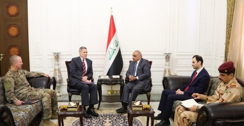 جانب من لقاء رئيس وزراء العراق والسفير الأمريكي