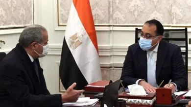 رئيس الوزراء خلال لقائه ويزر التموين