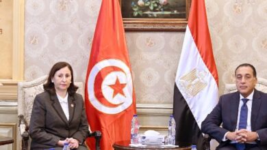 رئيس الوزراء المصري ونظيرته التونسية